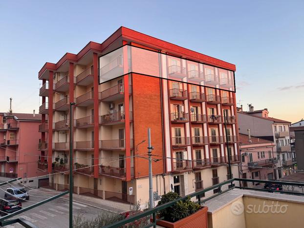 Appartamento 5° piano quartiere sant'onofrio