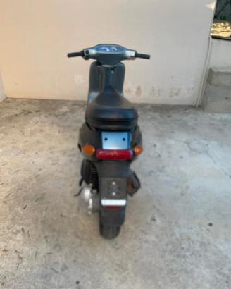 Scooter Gilera Storm 