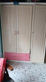 Armadio a tre ante Barbie