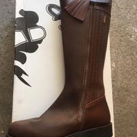 Stivali NUOVI spagnoli