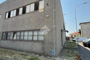 CAPANNONE A PARABIAGO