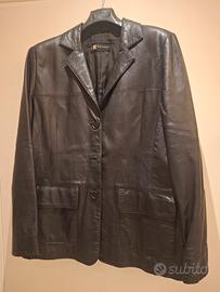 Giacca vintage in pelle nera da donna