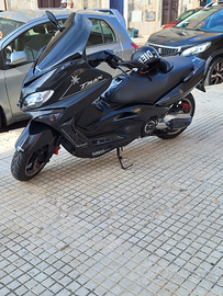 Tmax 500 2007