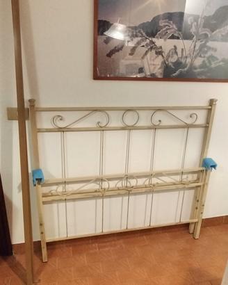 Letto in metallo 