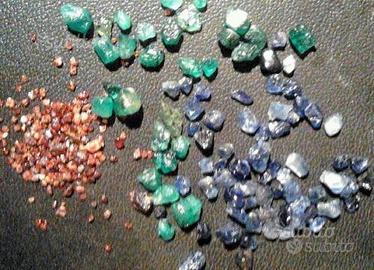 Zaffiro, smeraldo e granato