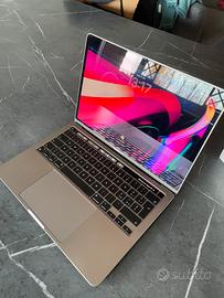 MacBook pro m2 2022