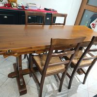 tavolo fratino in legno massello e sedie dedicate