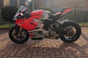 Ducati Panigale V4 S Corse