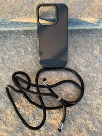 COVER IPHONE 15 PRO CON LACCIO