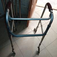 Deambulatore pieghevole in alluminio (girello)