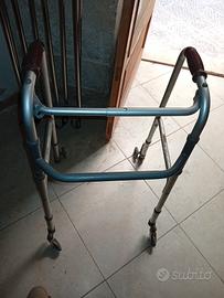 Deambulatore pieghevole in alluminio (girello)