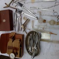 Attrezzatura vintage da medico 