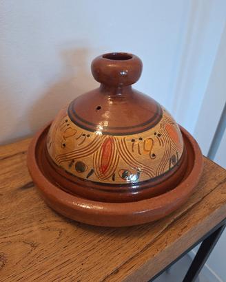 Tajine Marocchina in Terracotta Decorata a Mano