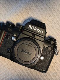 Nikon F3 HP - Macchina Fotografica Analogica 35mm