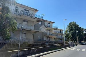 5 LOCALI A RIPOSTO