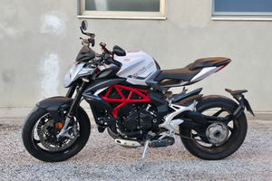 Mv Agusta Brutale 800