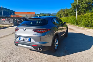 Alfa Romeo Stelvio 2.2 Q4 Business