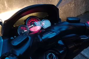 Scooter T max Yamaha 500