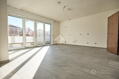 4 LOCALI A TORRE BOLDONE