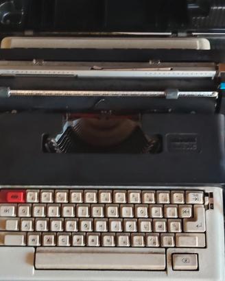 Macchina da scrivere Olivetti 36C