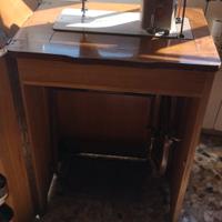 Macchina da cucire Singer funzionante