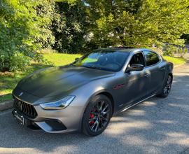 Maserati Ghibli 330 CV MHEV GT