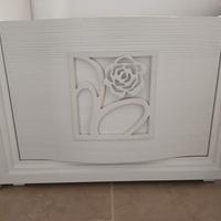 Coppia di comodini moderni 