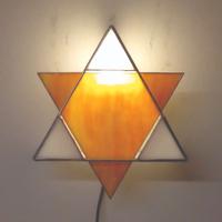 Plafoniera da parete artgianale.