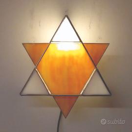 Plafoniera da parete artgianale.