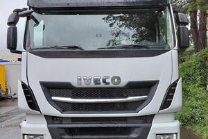 Trattore Stralis 480