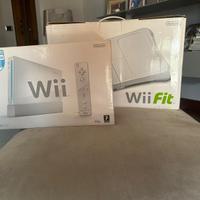 NINTENDO WII + WII FIT + 6 GIOCHI ED ACCESSORI