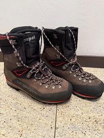 Scarponi da montagna  “La sportiva”