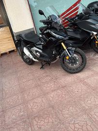 Honda X-ADV 750 - 2025