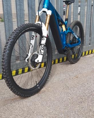 Cube stereo hybrid taglia M 