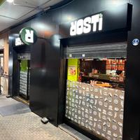 Attività di ristorazione avviata in centro