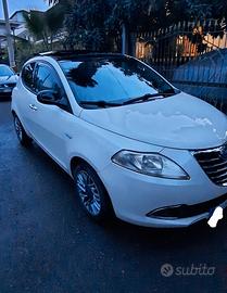 Lancia ypsilon platinum 1.3 multijet 95cv