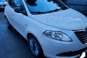 Lancia ypsilon platinum 1.3 multijet 95cv