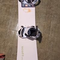 Tavola snowboard Scott con attacchi Burton 