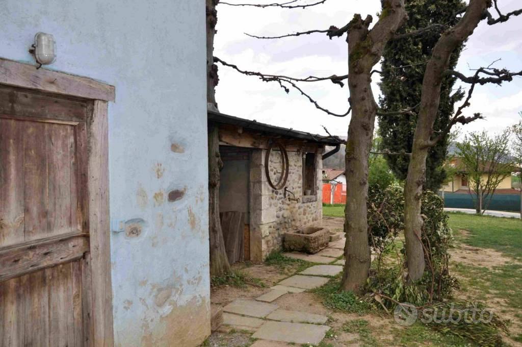 Immobile in asta di 1805 m² a Almè - Vista 3