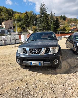 Nissan pathfinder 2.5 dci 