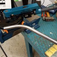 Piegatubi Manuale Ferro da 10 a 32 mm nuova