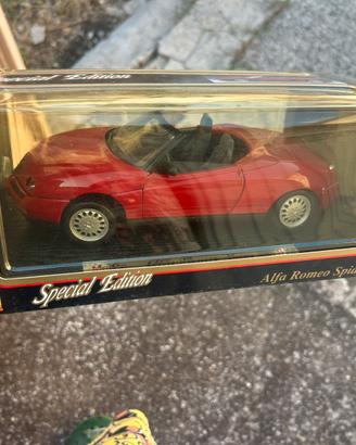 Modellino Alfa Romeo Spider 1:18 Maisto