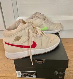 Air 1 Jordan Mid (gs)  “Pearl White “Beige