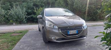 Peugeot 208 appena tagliandata