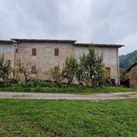 Rustico di elevate dimensioni