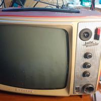 Televisori vintage 12" (sono 3)