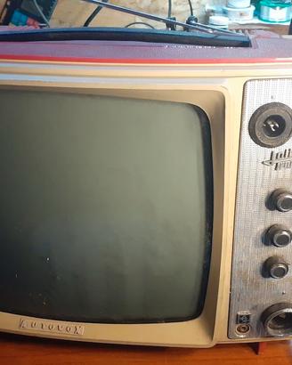 Televisori vintage 12" (sono 3)
