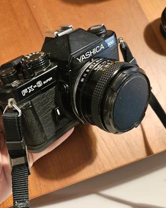 Yashica FX-3 2000 + 3 obiettivi + borsa +accessori
