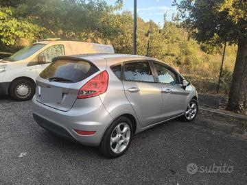FORD FIESTA TITANIUM 2010 82 CV BENZINA 