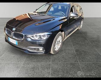 BMW Serie 3 (F30/31) - 318d Touring Business Ad